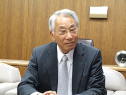 県立こども病院 なぜポーアイ移転(3) 神戸市医師会 本庄昭会長インタビュー ポーアイ移転はリスク管理に反する