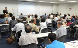 反核医師の会第32回総会  再生可能エネルギー普及で  技術的にも経済的にも　脱原発は可能　福島第一原発事故民間事故調委員長　北澤宏一先生が講演