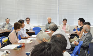 どうなる!?新専門医制度  政策研究会に会員・医学生らが参加