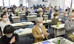 第97回評議員会　コロナ禍の下での負担増計画に反対 <br/>患者とともに運動広げよう<br/>再流行への備え・患者負担増中止を求める決議採択